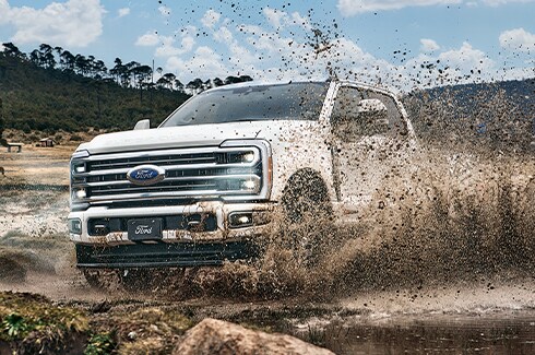 Ford F250 2025, Camioneta Pickup con potente Motor V8 Diésel y 1200 libras pie de Torque